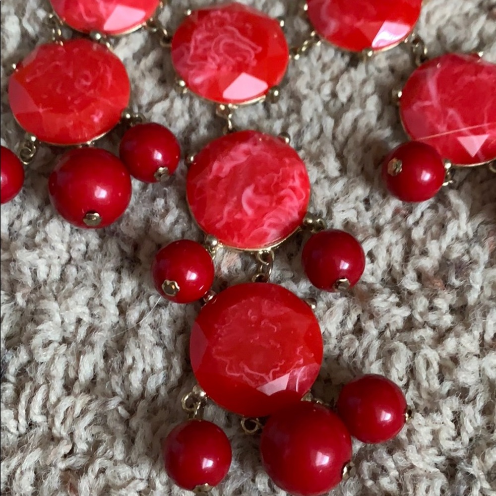 Red necklace - Picture 2 of 2